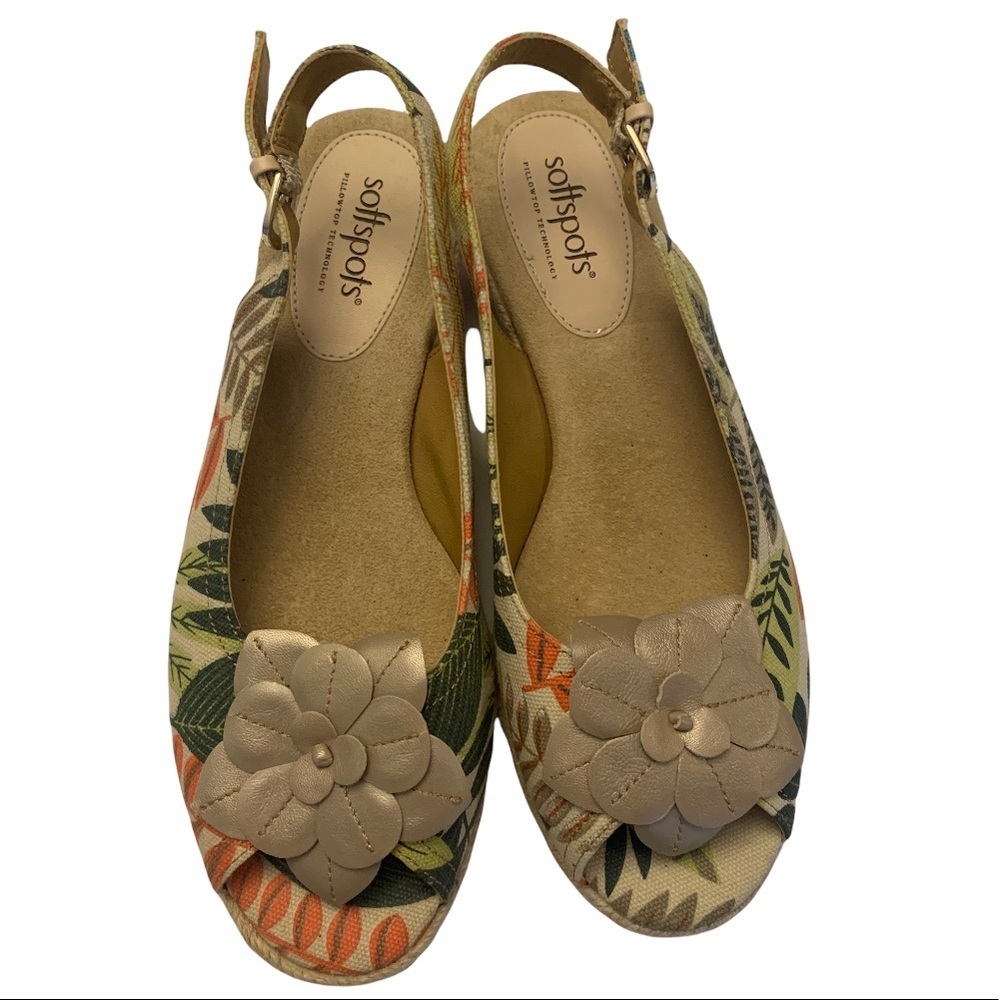 Soft‎ spots floral wedge sandals